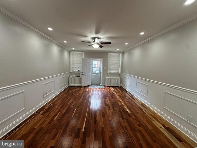 2705 E Somerset St in Philadelphia, PA - Building Photo - Building Photo