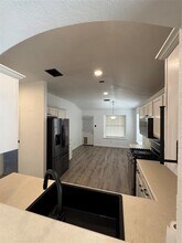 2802 Greenlee Dr in Leander, TX - Building Photo - Building Photo