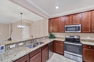 20292 Lagente Cir in Venice, FL - Building Photo - Building Photo