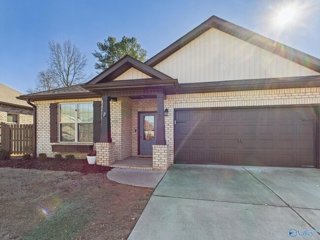 149 Fernhill Dr NW in Madison, AL - Foto de edificio - Building Photo