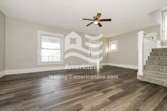 625 Freeman Ave in Kansas City, KS - Foto de edificio - Building Photo