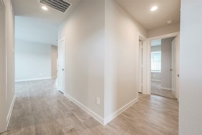 property at 2920 Gunnersbury Dr