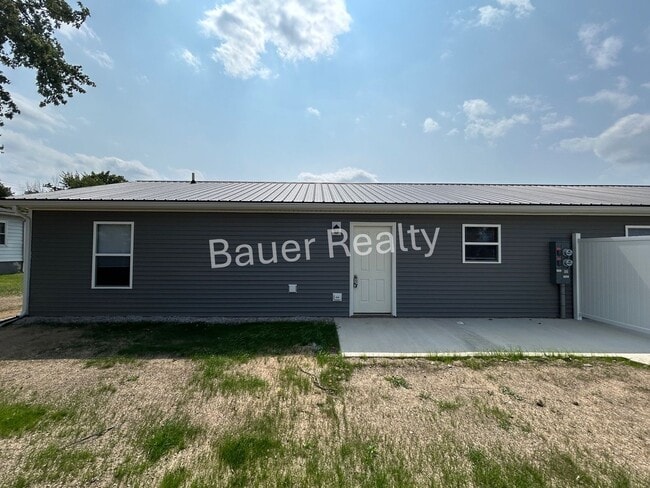 223-225 Central Ave in Willard, OH - Building Photo - Building Photo