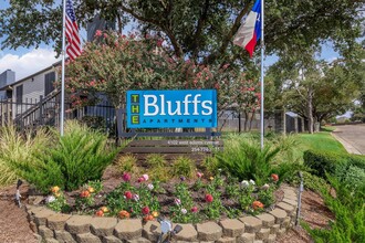 THE BLUFFS in Temple, TX - Foto de edificio - Building Photo