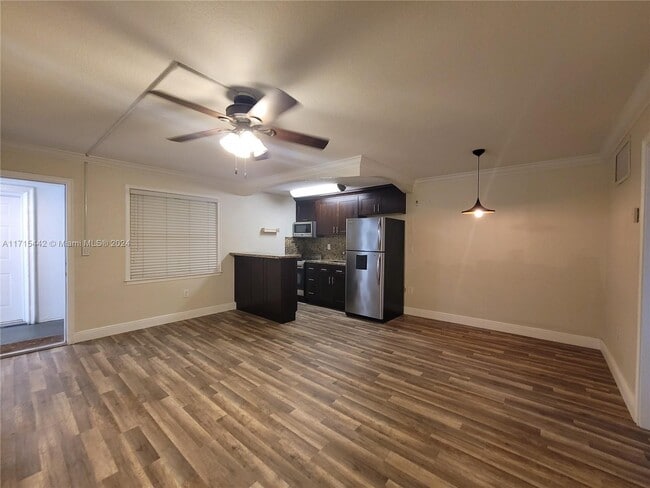 3245 Virginia St in Miami, FL - Building Photo - Building Photo