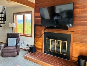 9430 Ryan Gulch Rd in Silverthorne, CO - Building Photo - Building Photo