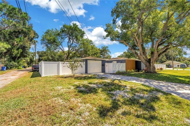 450 47th St S in St. Petersburg, FL - Building Photo - Building Photo