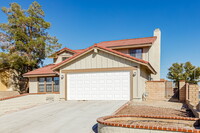 7760 Muirfield Dr in Las Vegas, NV - Building Photo - Building Photo