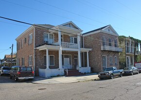 839 Jackson Ave Apartments