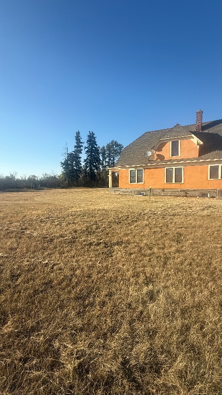5921 Road 1011 in Bainville, MT - Building Photo - Building Photo