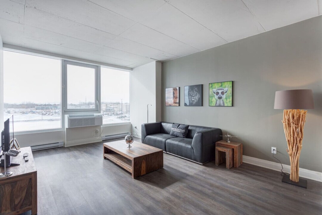 3105 Promenade du Quartier-Saint-Martin in Laval, QC - Building Photo