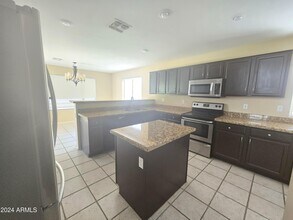 1985 W Raven Dr in Chandler, AZ - Building Photo - Building Photo