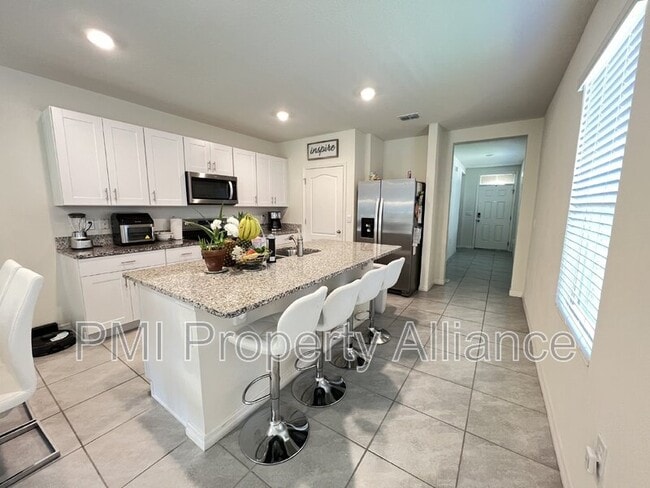 617 Autumn Breeze St in DeLand, FL - Building Photo - Building Photo