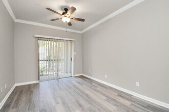 2222 Maroneal St in Houston, TX - Building Photo - Building Photo