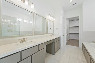3504 Bridgewater Oaks Ln in Houston, TX - Foto de edificio - Building Photo