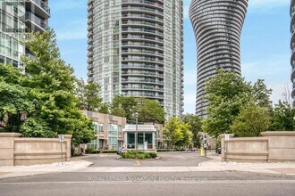 90 Absolute Ave in Mississauga, ON - Building Photo - Building Photo