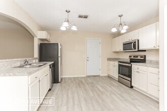 2012 Wiley Oaks Ln in Jacksonville, FL - Foto de edificio - Building Photo