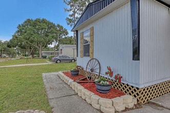 37 Paul Rene Dr in Melbourne, FL - Building Photo - Building Photo