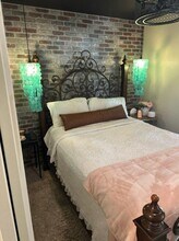 38521 N 33rd Ave, Unit Casita in Phoenix, AZ - Foto de edificio - Building Photo