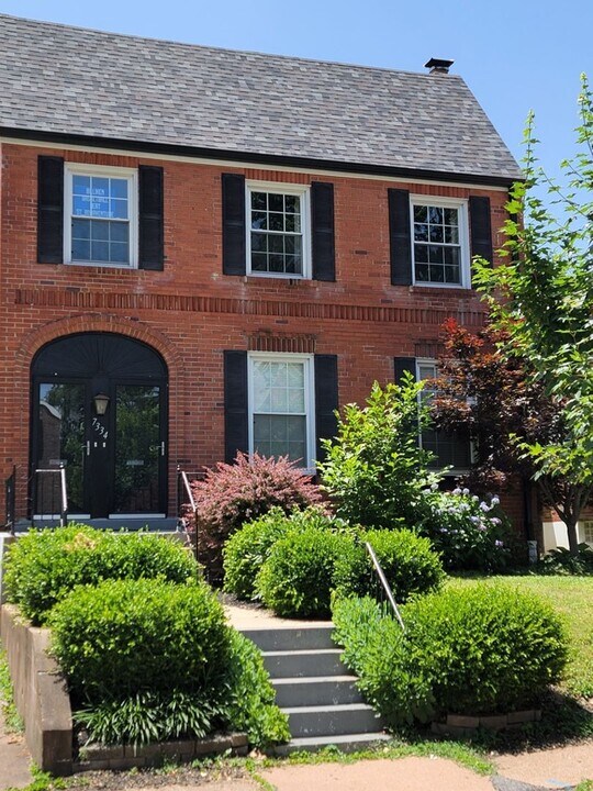 7334 Tulane Ave in St. Louis, MO - Foto de edificio
