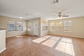 205 Lark St in Leander, TX - Building Photo - Building Photo