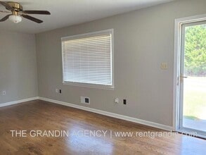 4930 Florist Rd in Roanoke, VA - Building Photo - Building Photo