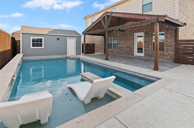 3004 Cliffview Dr in Sanger, TX - Building Photo - Building Photo