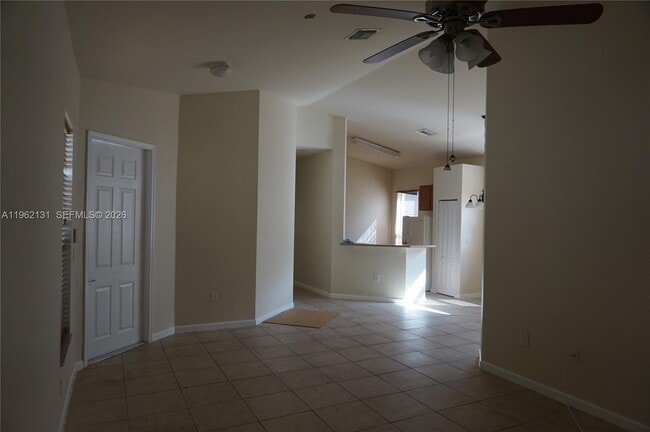 3964 NE 11th Dr in Homestead, FL - Foto de edificio - Building Photo