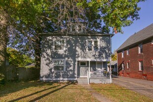 1470 W 110th St in Cleveland, OH - Building Photo