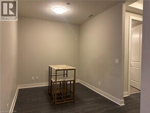 150 Main St W in Hamilton, ON - Building Photo - Building Photo