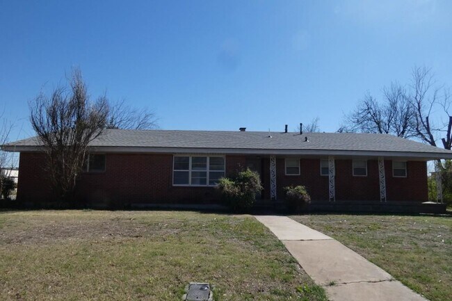 3402 NW Atlanta Ave in Lawton, OK - Building Photo - Building Photo