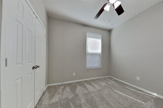 4295 Roaring Timber Dr in Conroe, TX - Building Photo - Building Photo