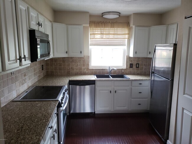 4915 Baymeadows Rd in Jacksonville, FL - Building Photo - Building Photo