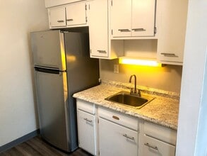 6447 Library Rd in South Park, PA - Building Photo - Building Photo