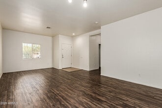 5422 W Pollack St in Phoenix, AZ - Building Photo - Building Photo