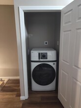 96 Poquonock Ave in Windsor, CT - Building Photo - Building Photo