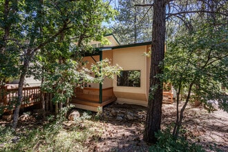 335 Sandia Cir in Munds Park, AZ - Building Photo - Building Photo