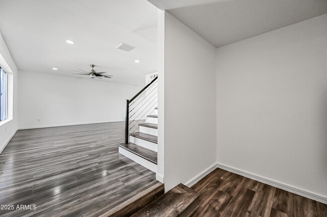 5761 W Cholla St in Glendale, AZ - Building Photo - Building Photo