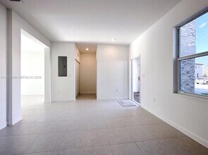 12322 NW 23rd Ct in Miami Shores, FL - Building Photo - Building Photo