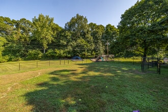 Village Crest Apartments in Poughkeepsie, NY - Building Photo - Building Photo