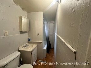 Cozy 1 Bedroom 1 Bathroom Apartment in Sioux Falls, SD - Foto de edificio - Building Photo