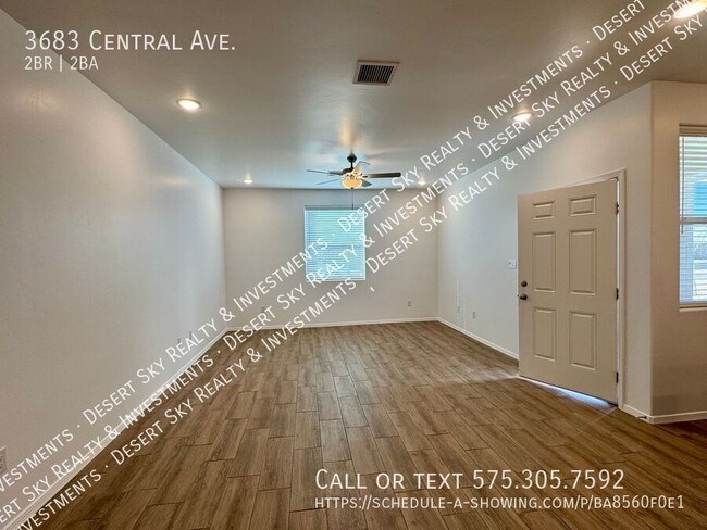 3683 Central Ave in Las Cruces, NM - Foto de edificio - Building Photo