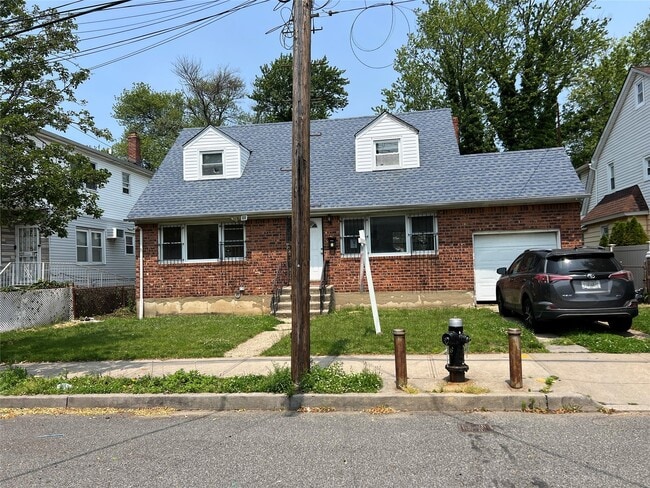 property at 160-26 119th Dr