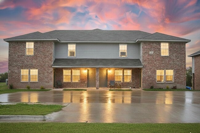 property at 3601 Malibu Ln