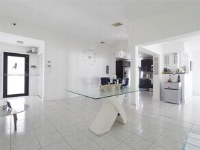 19823 SW 123rd Pl in Miami, FL - Building Photo - Building Photo