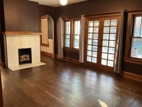 1914 Hopkins Ave in Cincinnati, OH - Building Photo - Building Photo