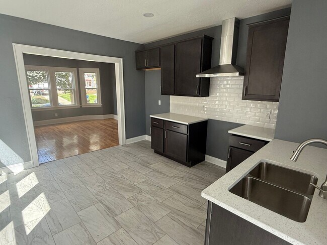 1206 N 46th St in Milwaukee, WI - Building Photo - Building Photo