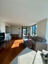 400 N La Salle Dr in Chicago, IL - Foto de edificio - Building Photo