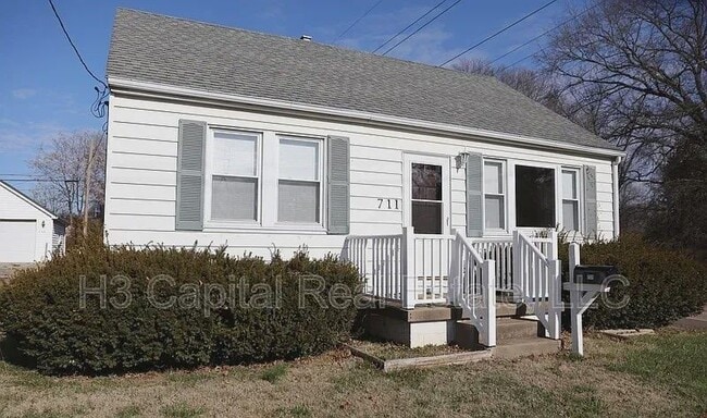 property at 711 N 28th St