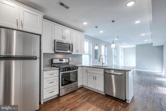 1316 S Broad St in Philadelphia, PA - Building Photo - Building Photo